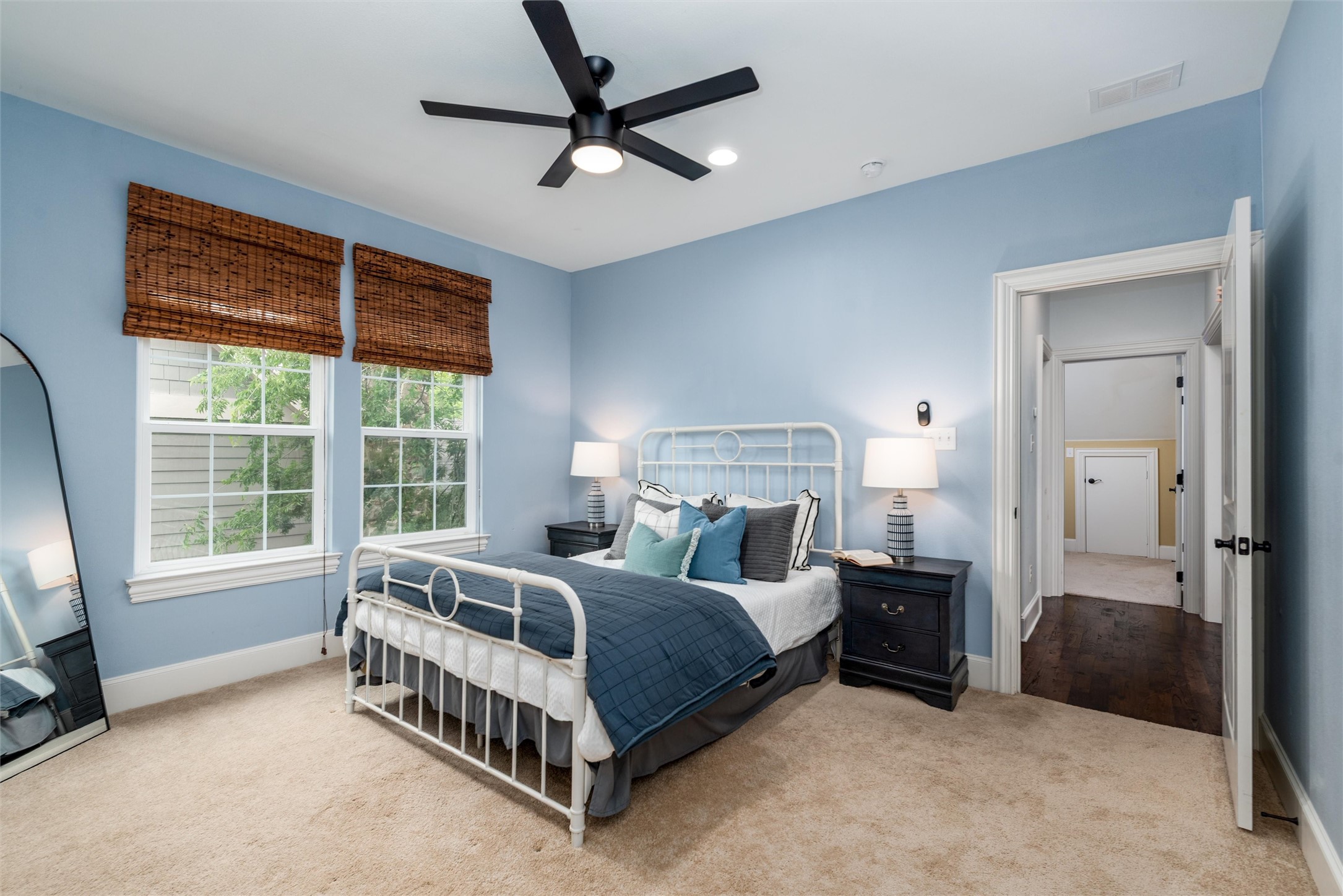 812 Baker Street Mckinney TX 75069