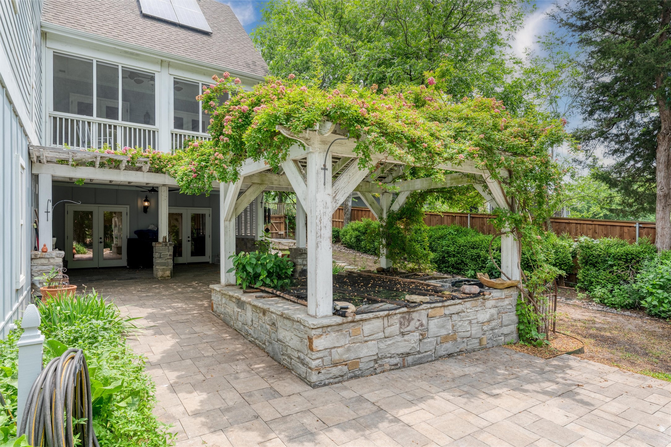 812 Baker Street Mckinney TX 75069