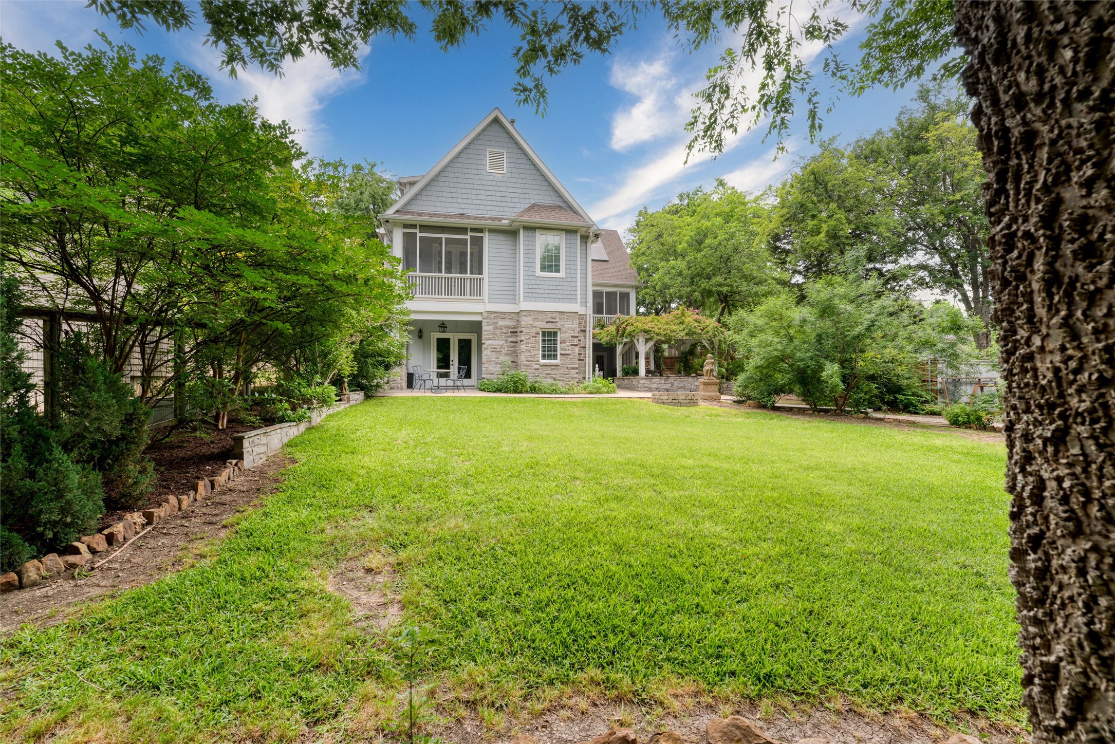 812 Baker Street Mckinney TX 75069