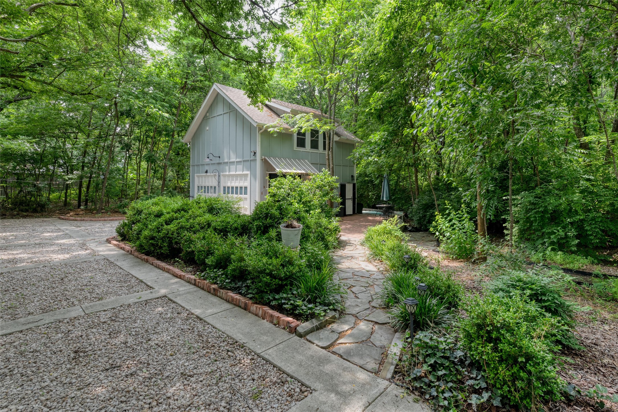 812 Baker Street Mckinney TX 75069