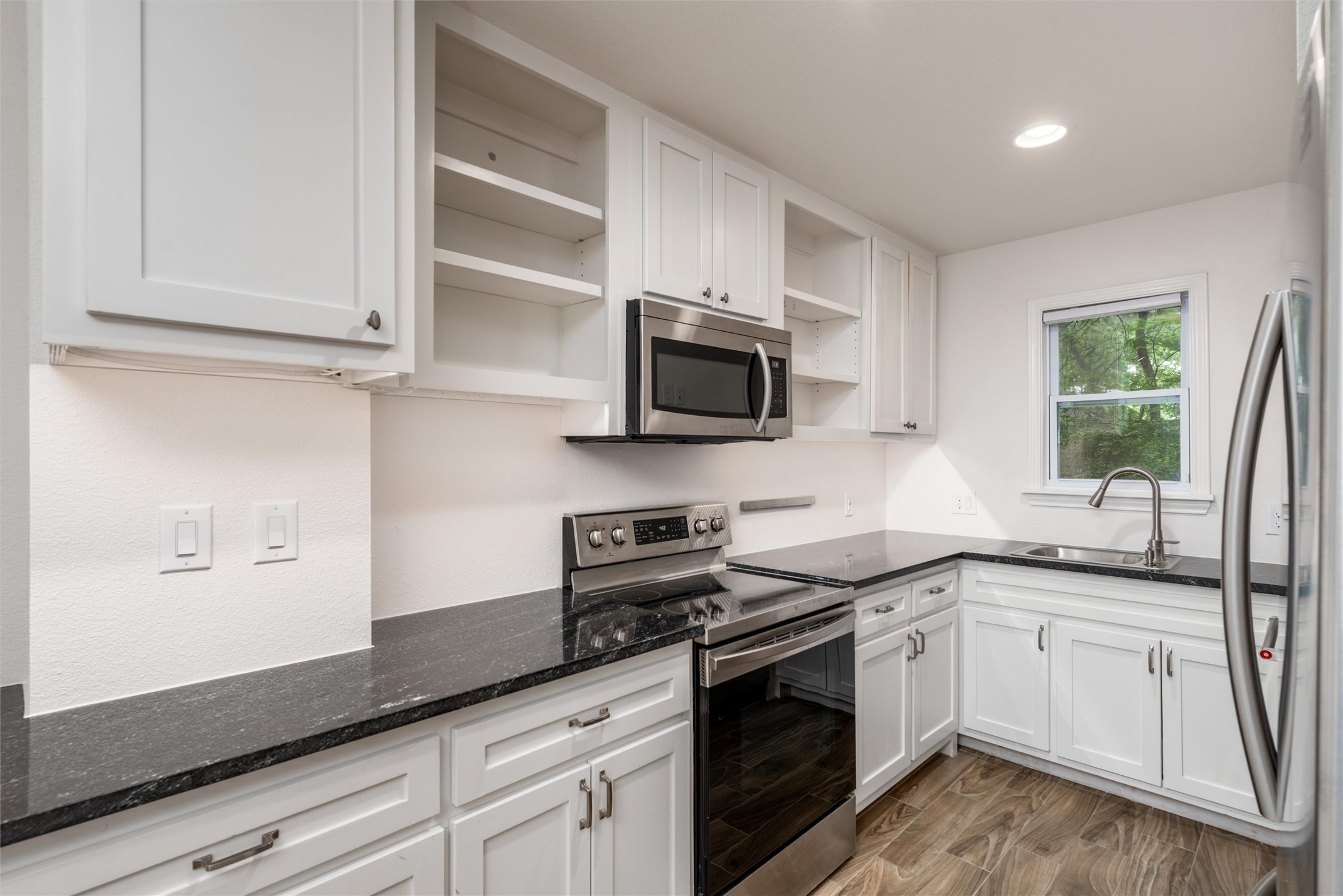 812 Baker Street Mckinney TX 75069