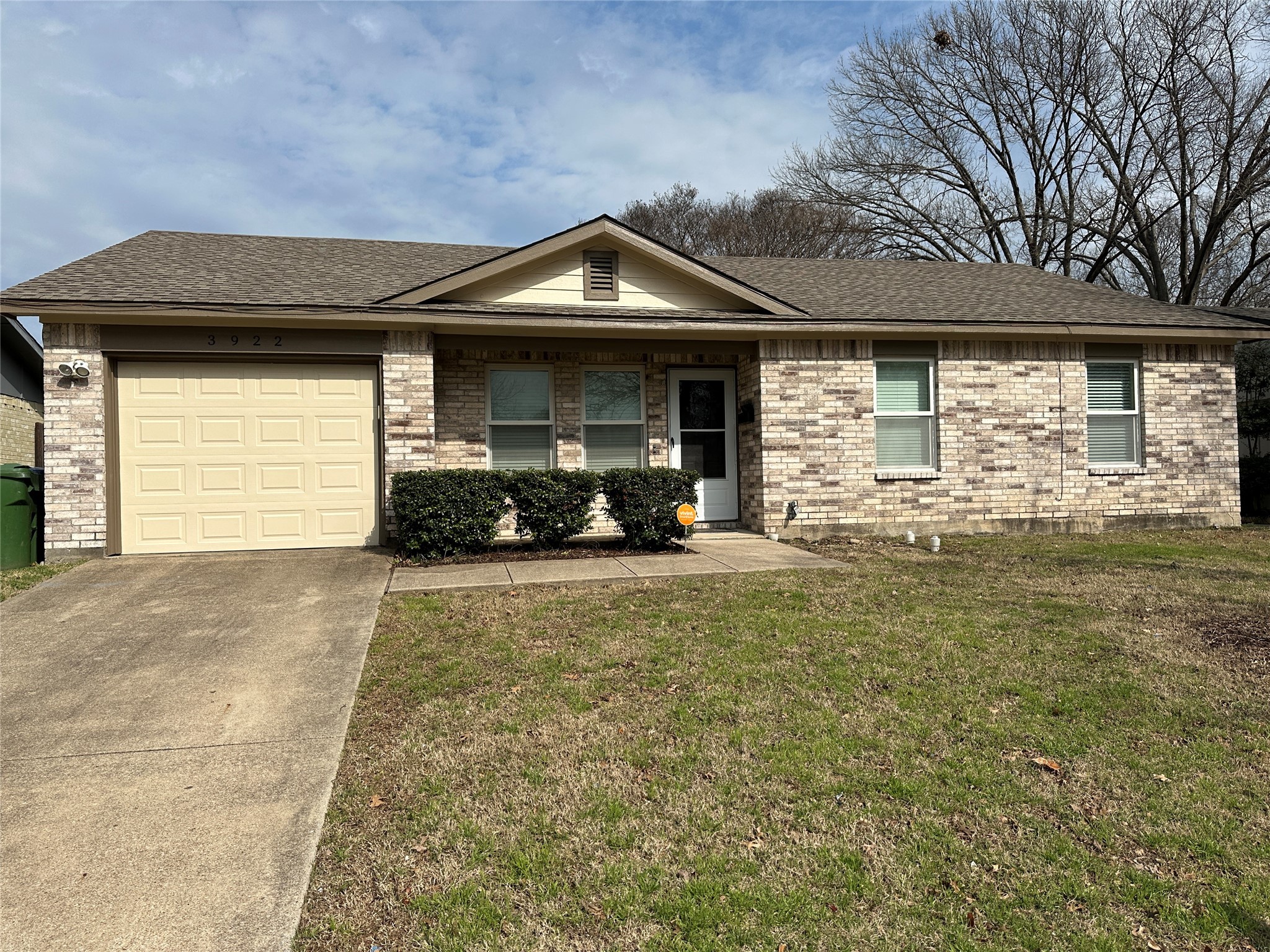 3922 University Drive Garland TX 75043