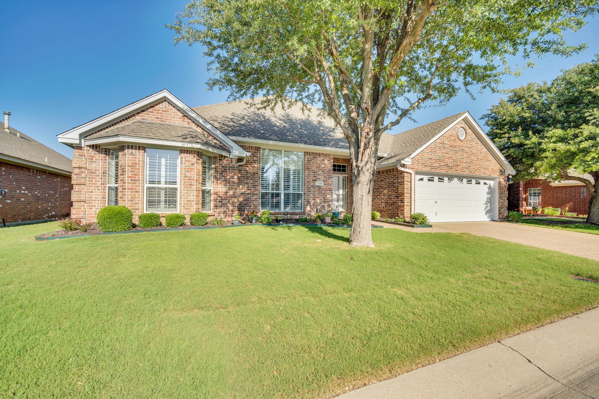 1115 Cresthaven Drive Cedar Hill TX 75104