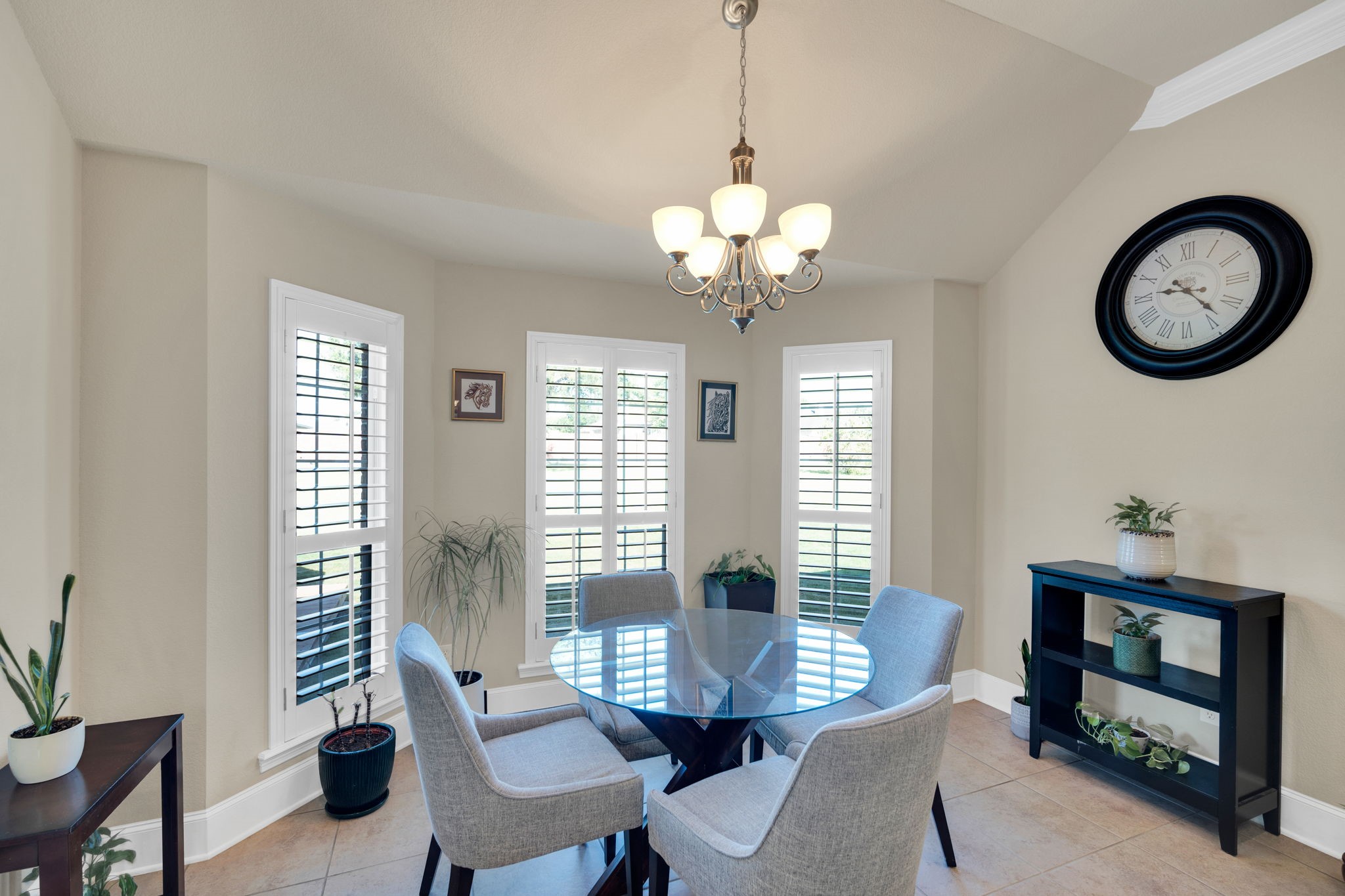 1115 Cresthaven Drive Cedar Hill TX 75104