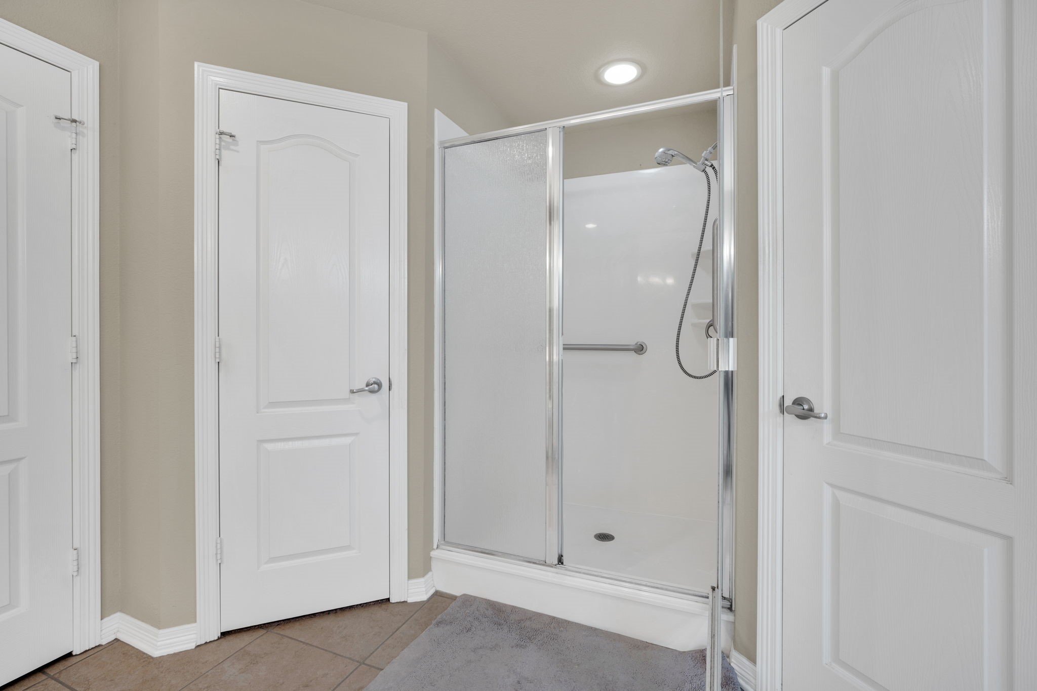 1115 Cresthaven Drive Cedar Hill TX 75104