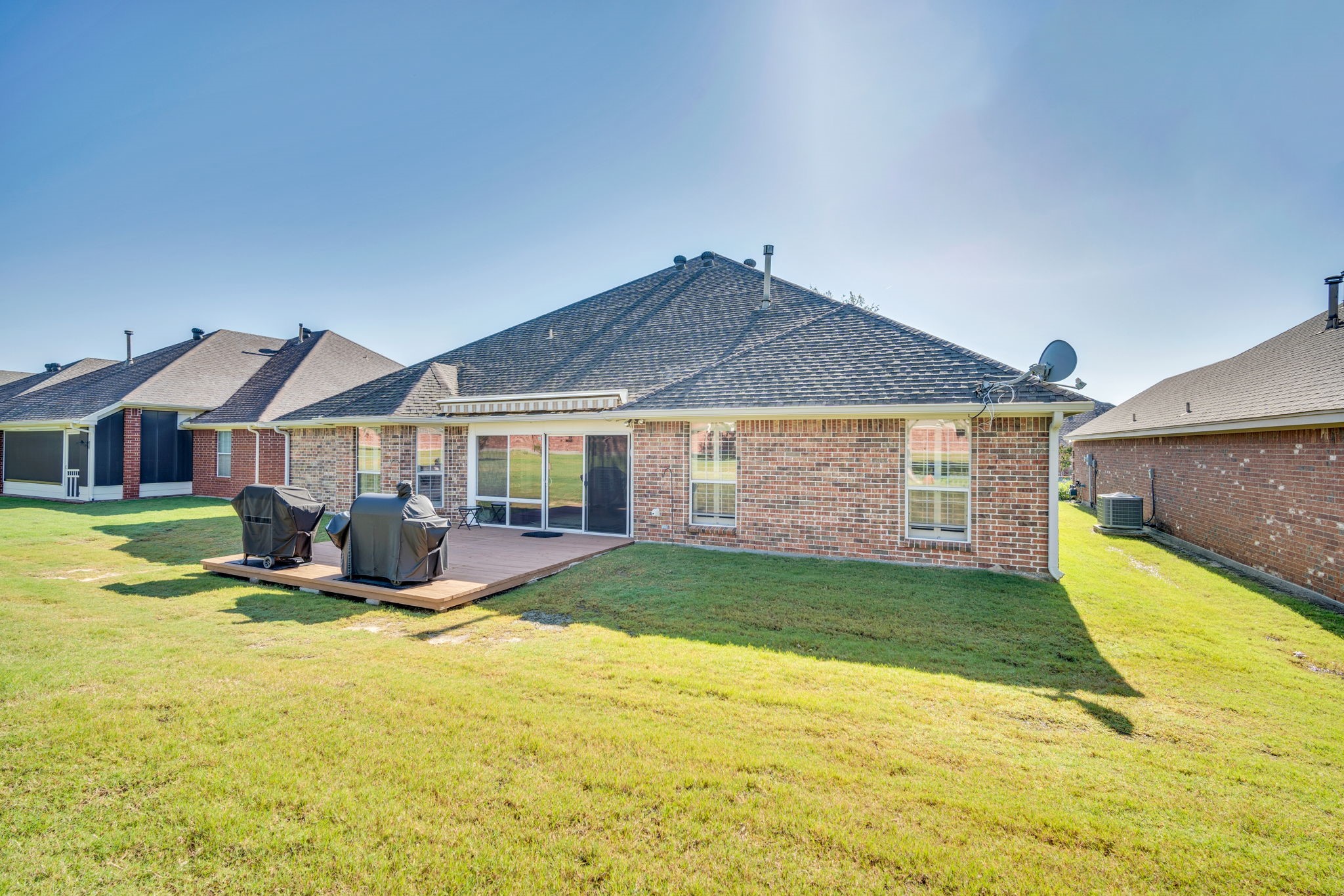 1115 Cresthaven Drive Cedar Hill TX 75104