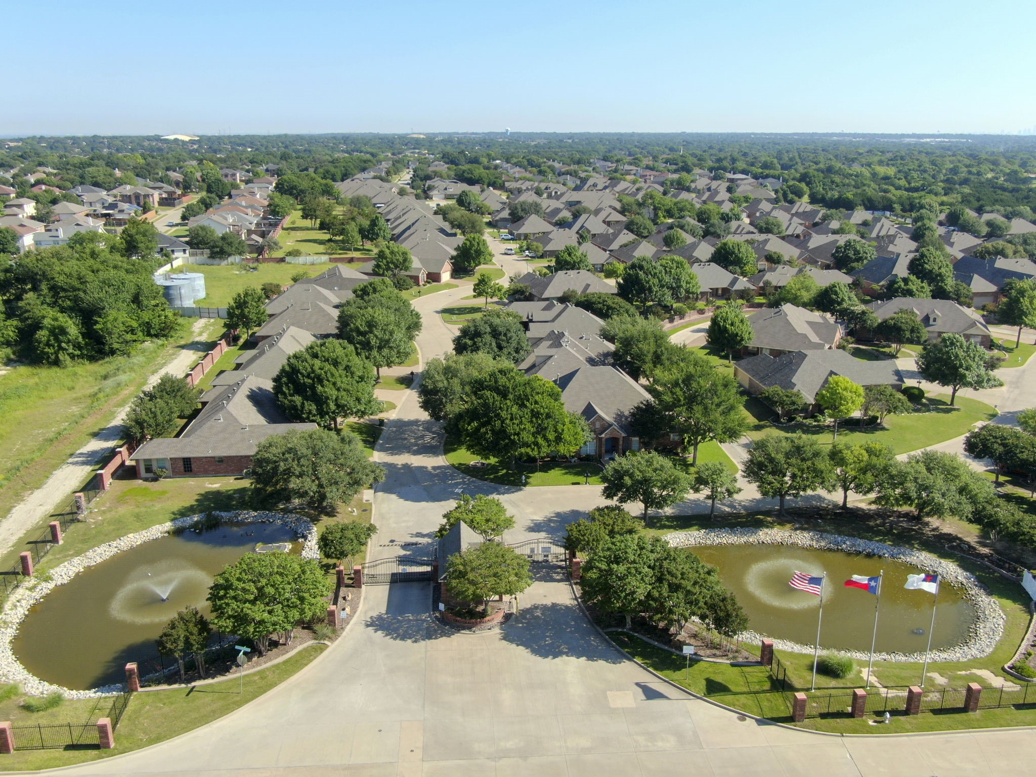 1115 Cresthaven Drive Cedar Hill TX 75104