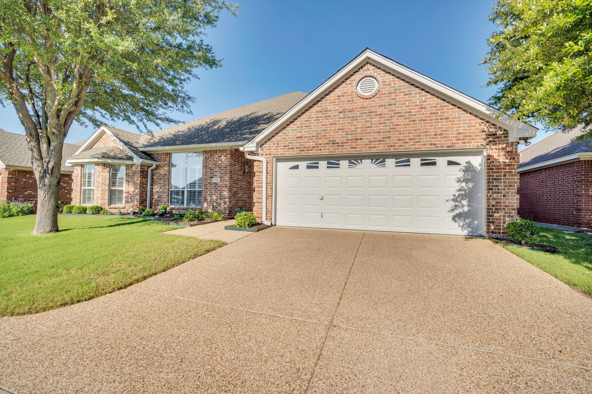 1115 Cresthaven Drive Cedar Hill TX 75104