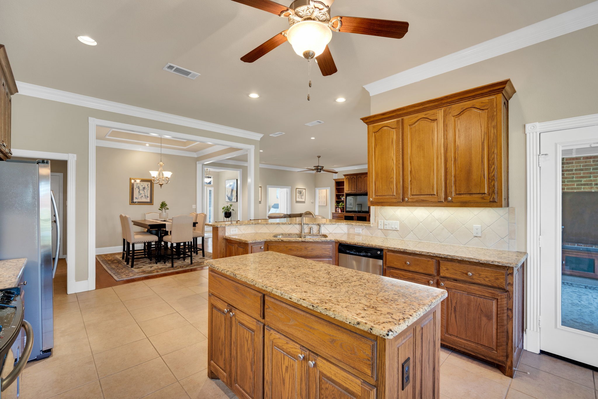 1115 Cresthaven Drive Cedar Hill TX 75104