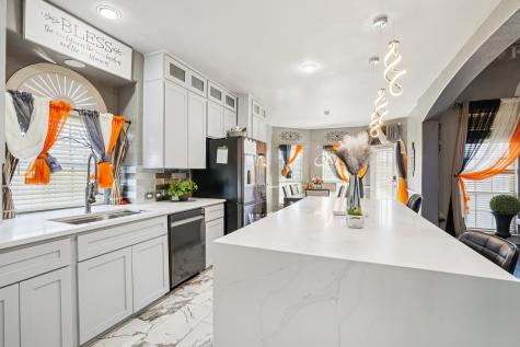 400 Shadow Creek Drive Desoto TX 75115