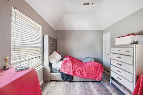 400 Shadow Creek Drive Desoto TX 75115