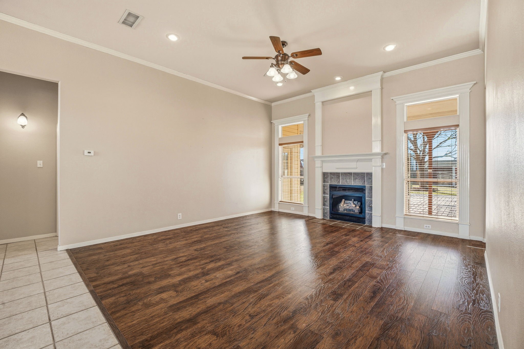 812 Alconberry Drive Crowley TX 76036