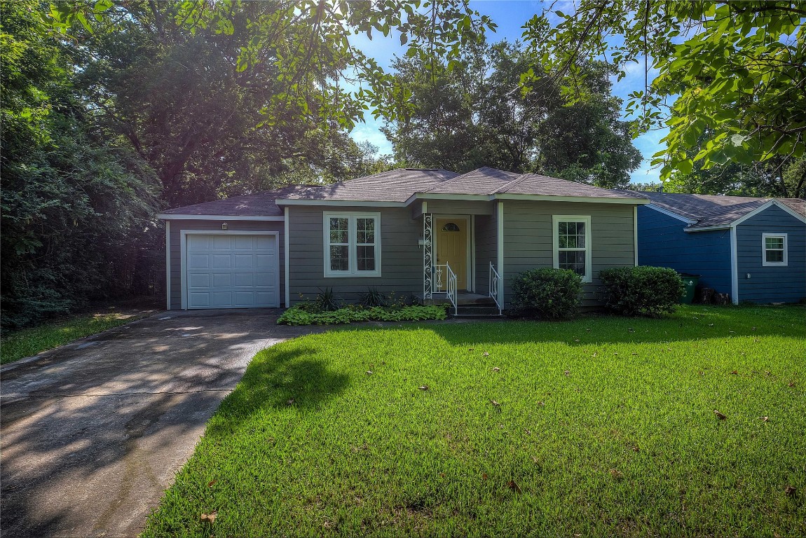 1112 Bell Drive Greenville TX 75401