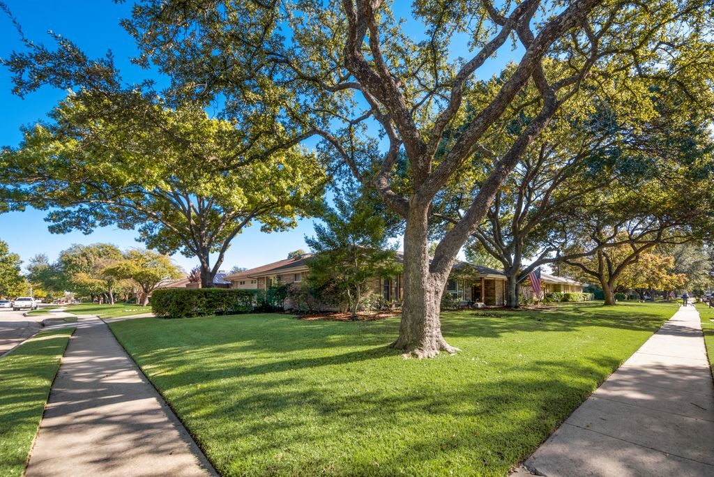 1616 Cloister Way Plano TX 75075