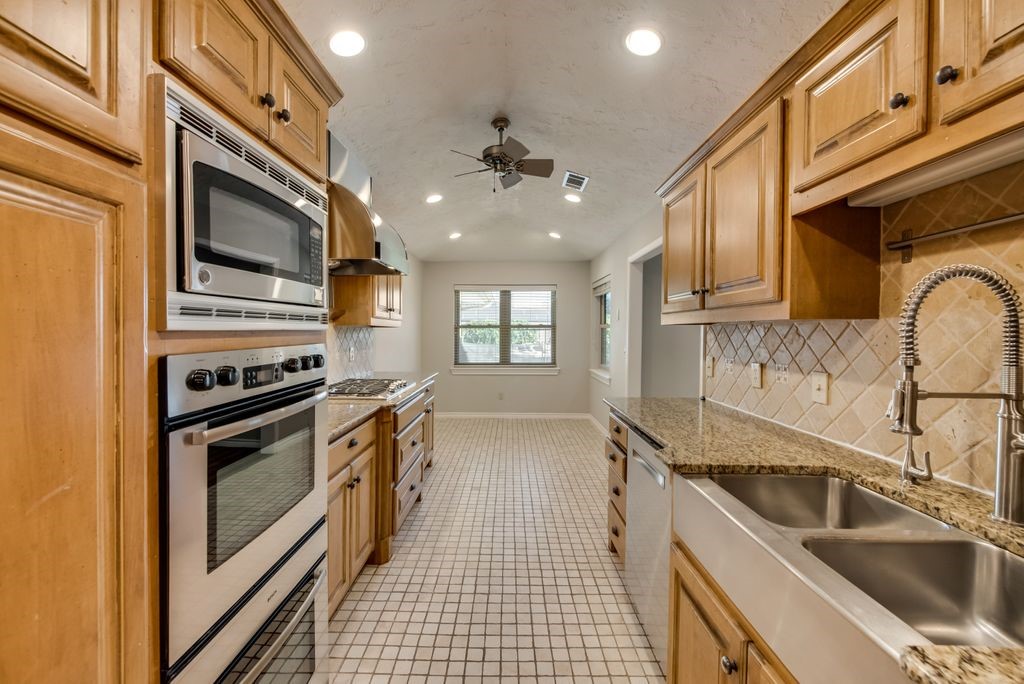 1616 Cloister Way Plano TX 75075