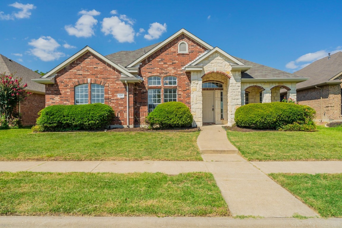 1241 Riberry Lane Garland TX 75043