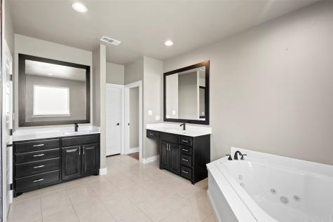 131 Angus Road Waxahachie TX 75167