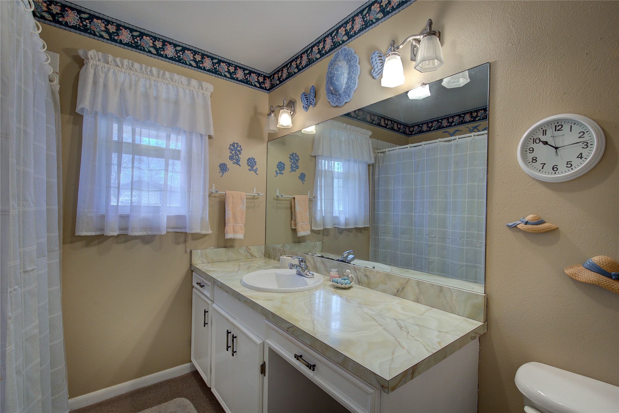 204 Garrett Avenue East Tawakoni TX 75472