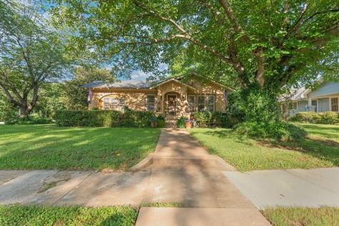 614 Forrest Avenue Cleburne TX 76033
