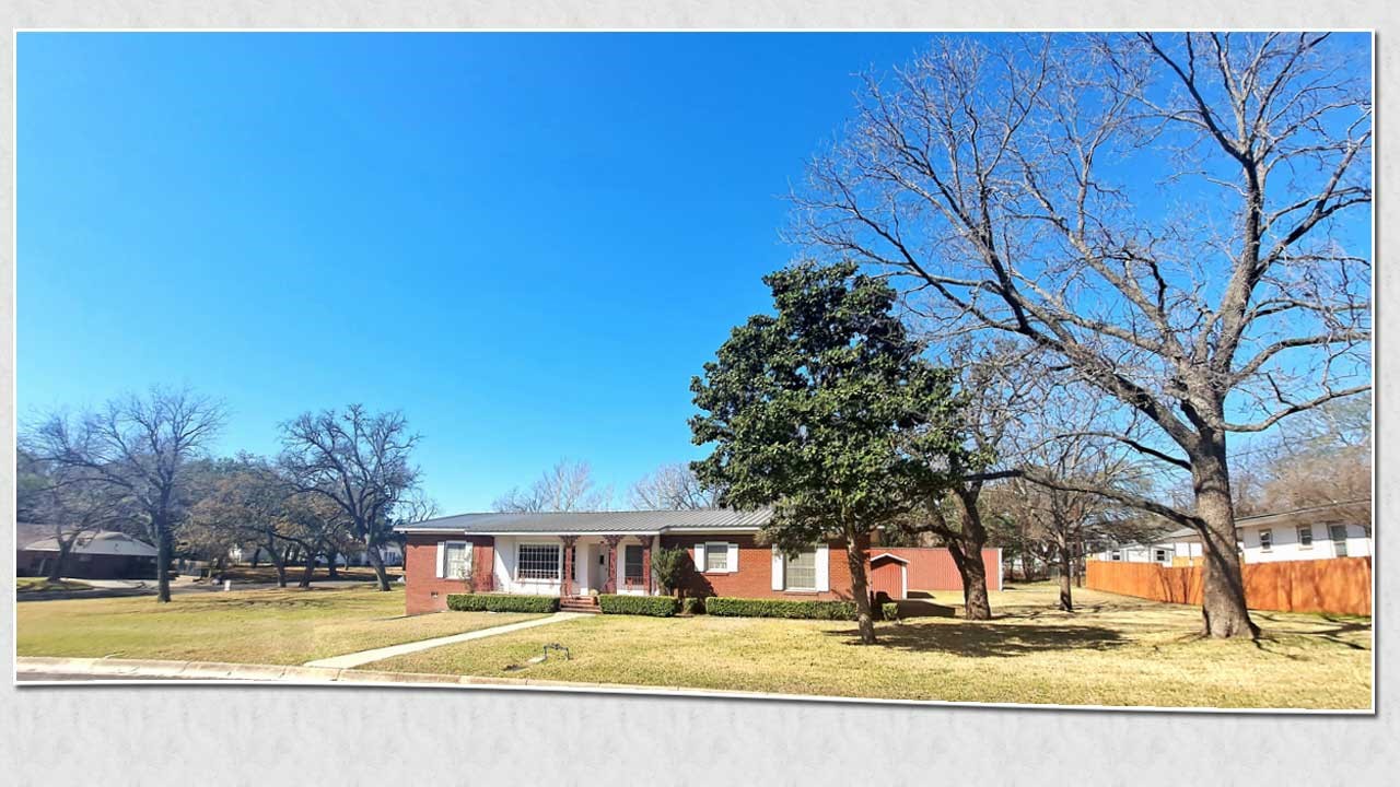 204 S Arnold Street Lampasas TX 76550