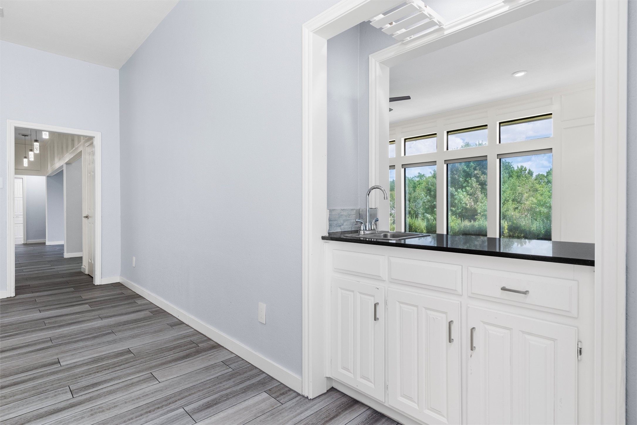 1908 Lakehill Court Arlington TX 76012