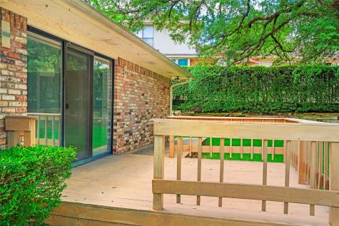 1908 Lakehill Court Arlington TX 76012
