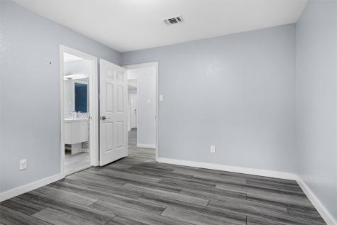 1908 Lakehill Court Arlington TX 76012