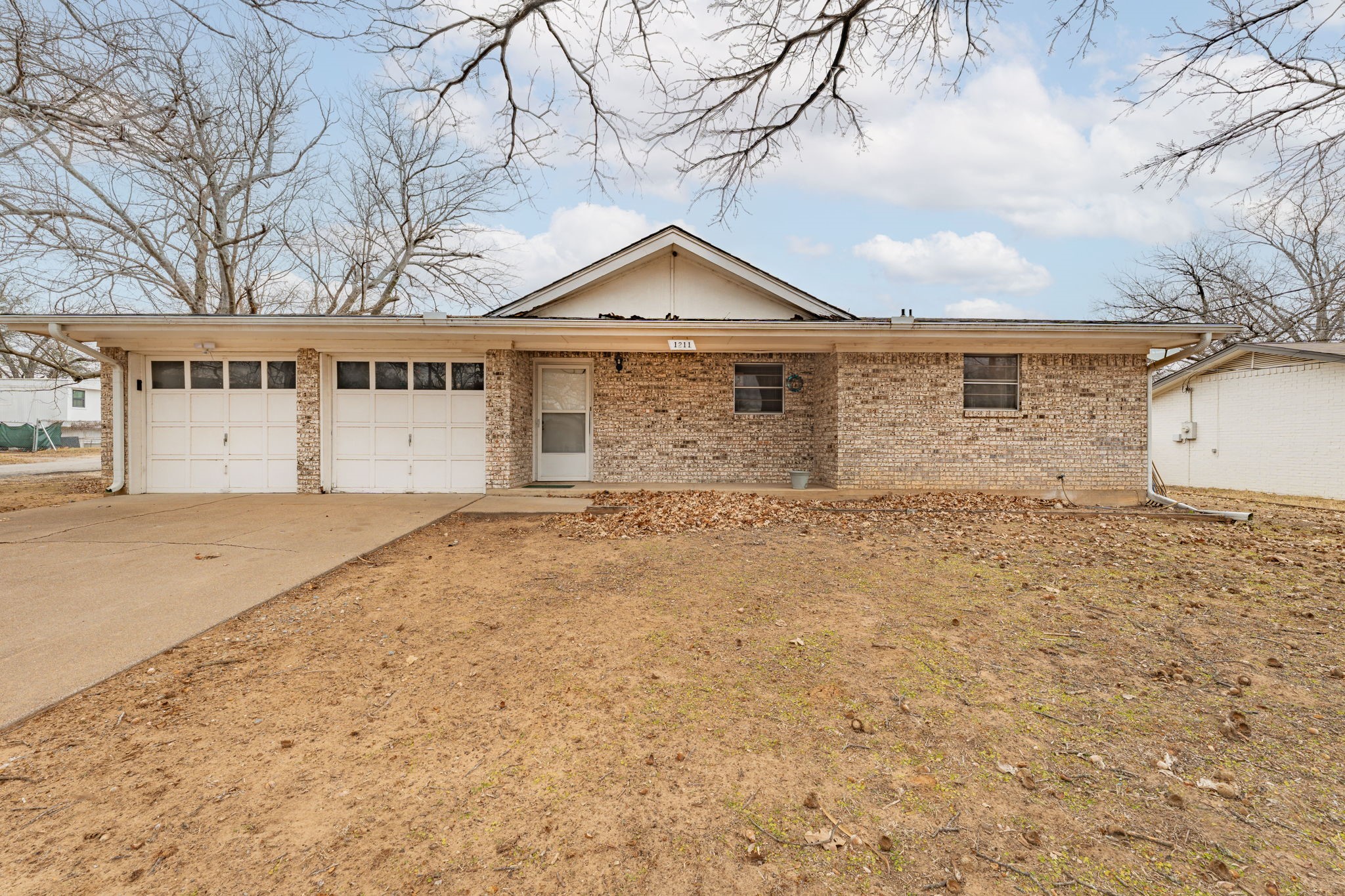 1211 W Cage Street Stephenville TX 76401