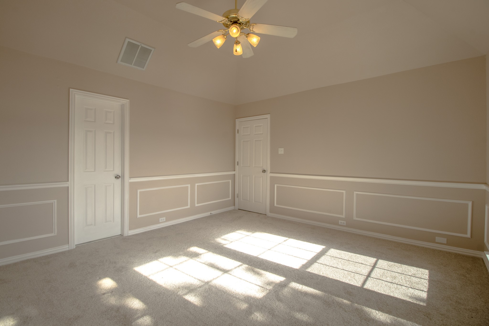 6101 Copperfield Drive Arlington TX 76001