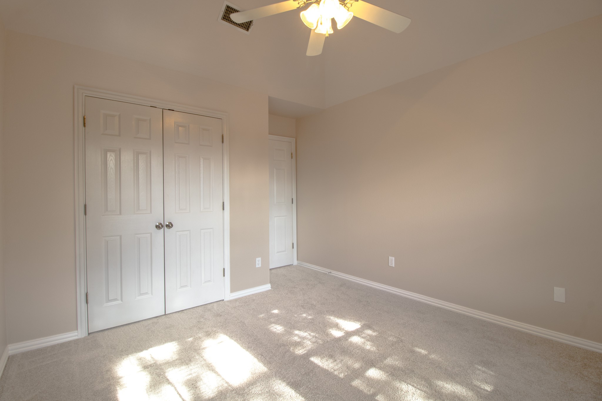 6101 Copperfield Drive Arlington TX 76001