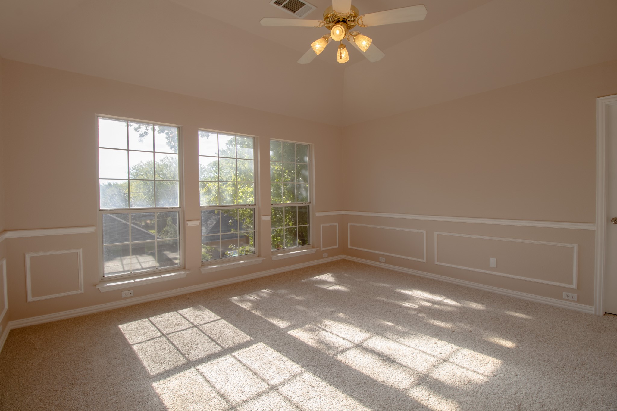 6101 Copperfield Drive Arlington TX 76001