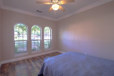 6101 Copperfield Drive Arlington TX 76001