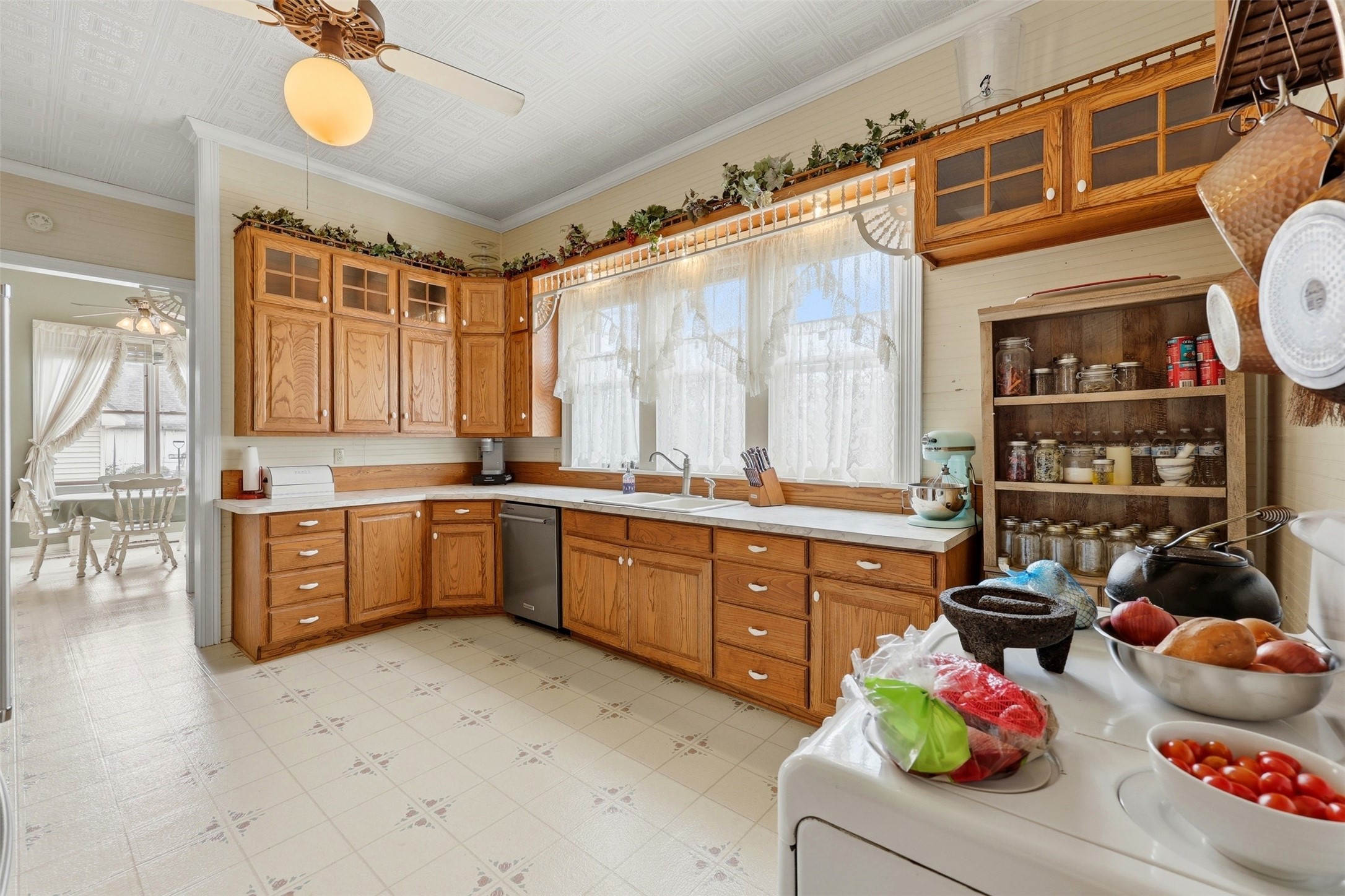 306 E Tarrant Street Bowie TX 76230