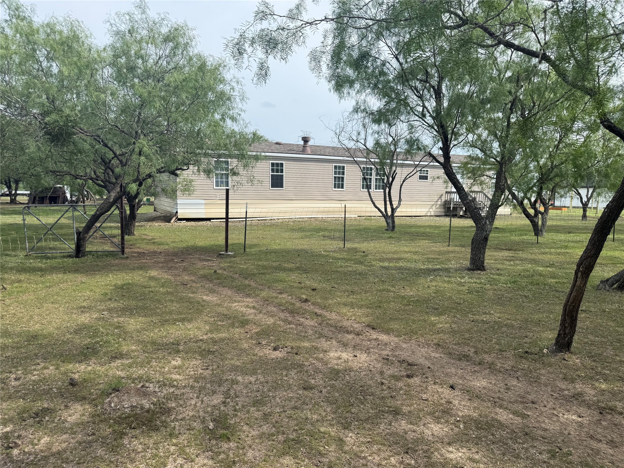 1132 SW County Road 2348 Richland TX 76681