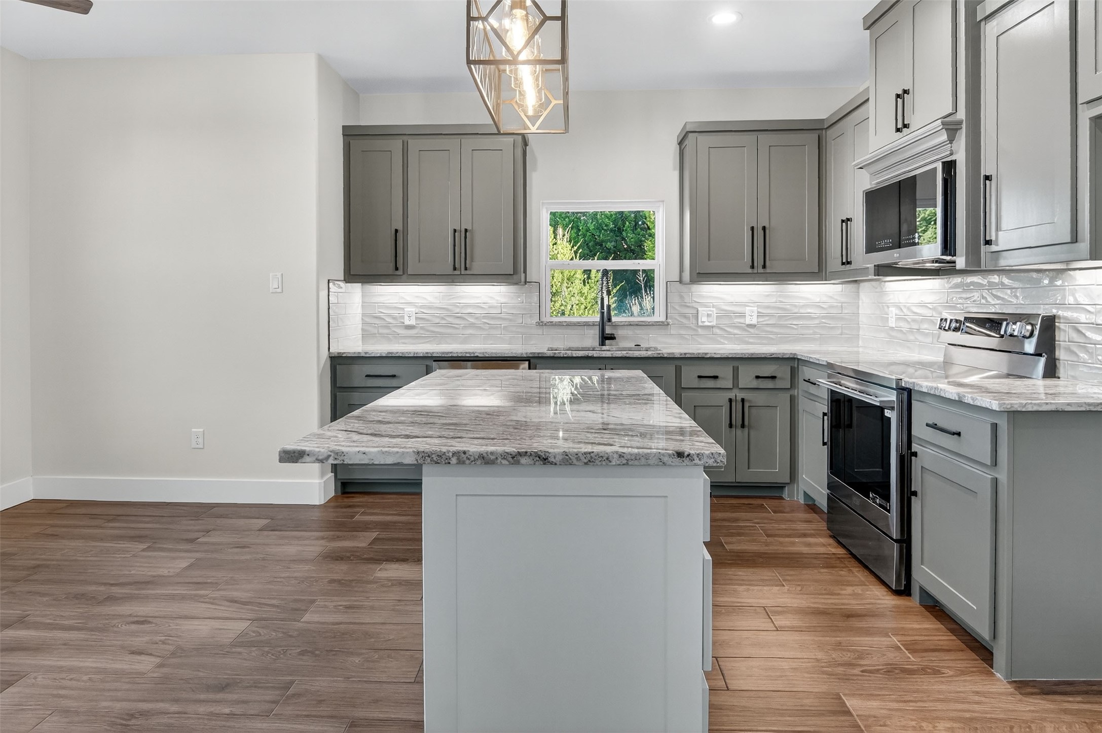 1613 Franklin Street Weatherford TX 76086