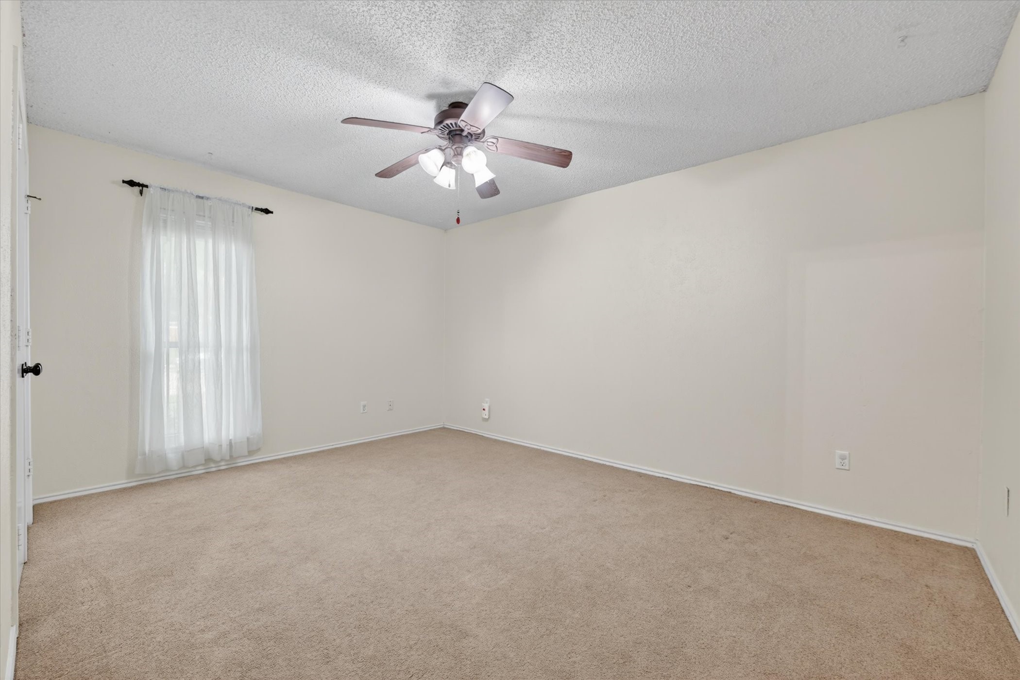 1000 Oxfordshire Drive Carrollton TX 75007