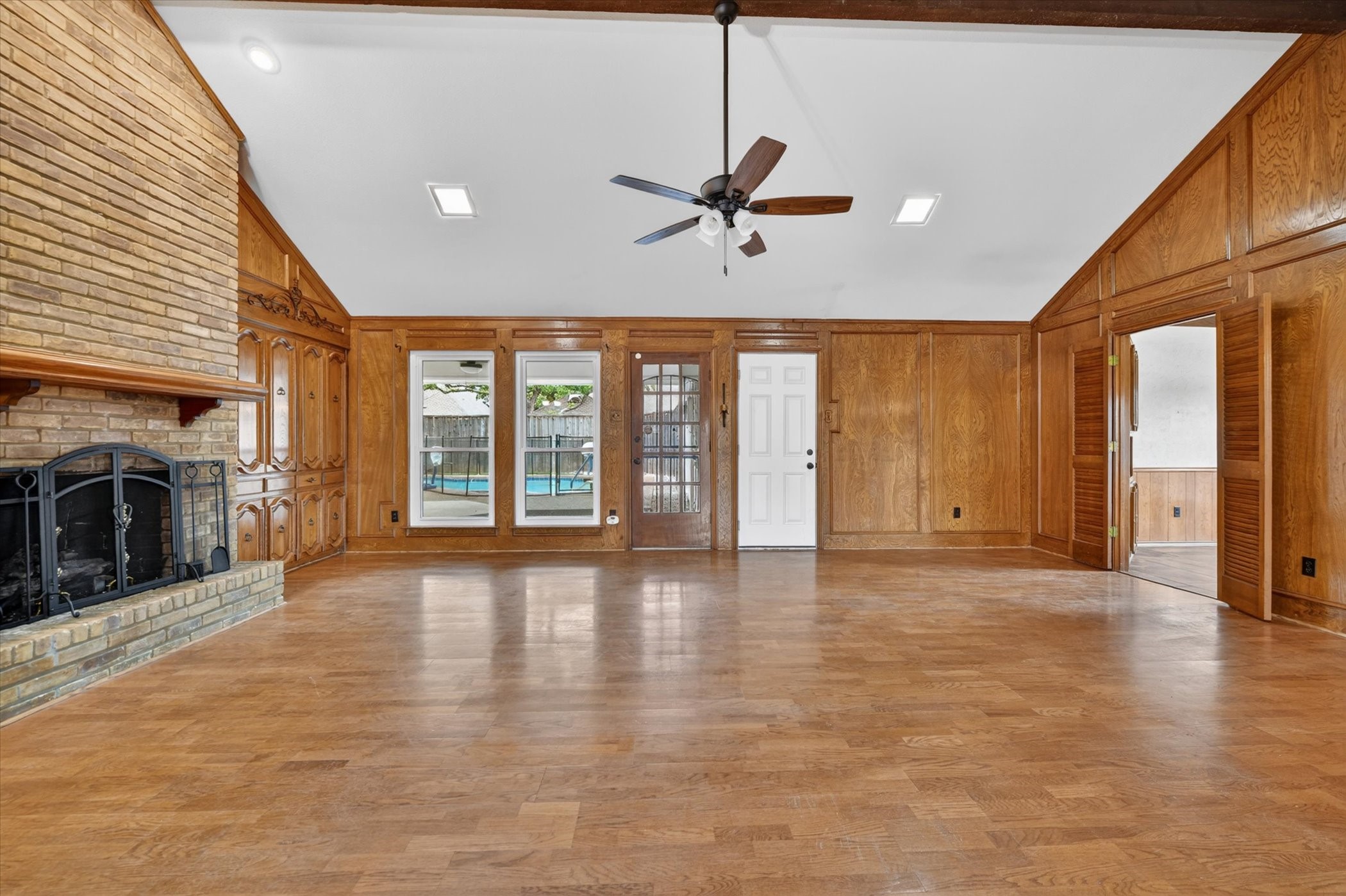 1000 Oxfordshire Drive Carrollton TX 75007