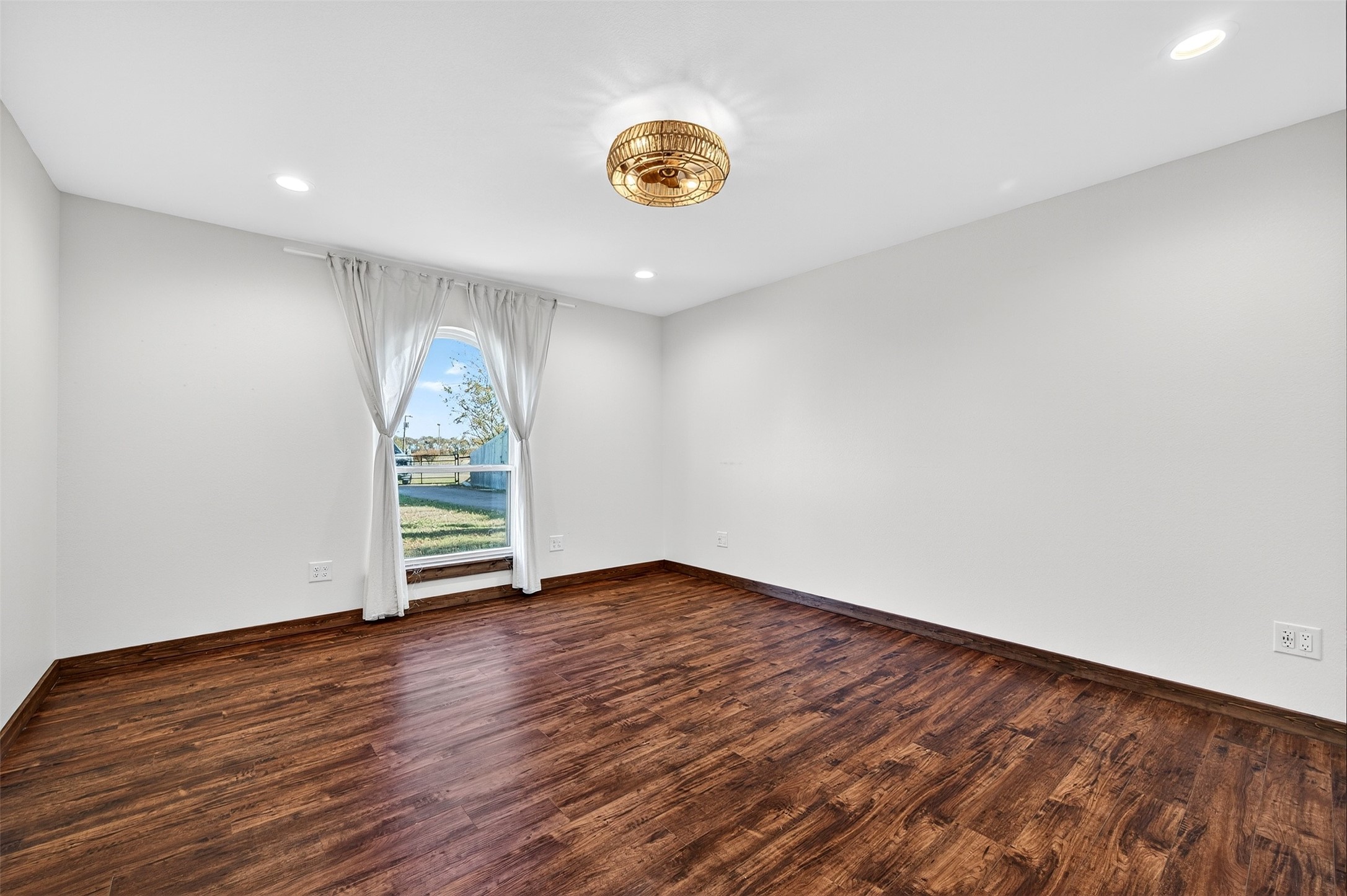 616 E Bells Boulevard Bells TX 75414