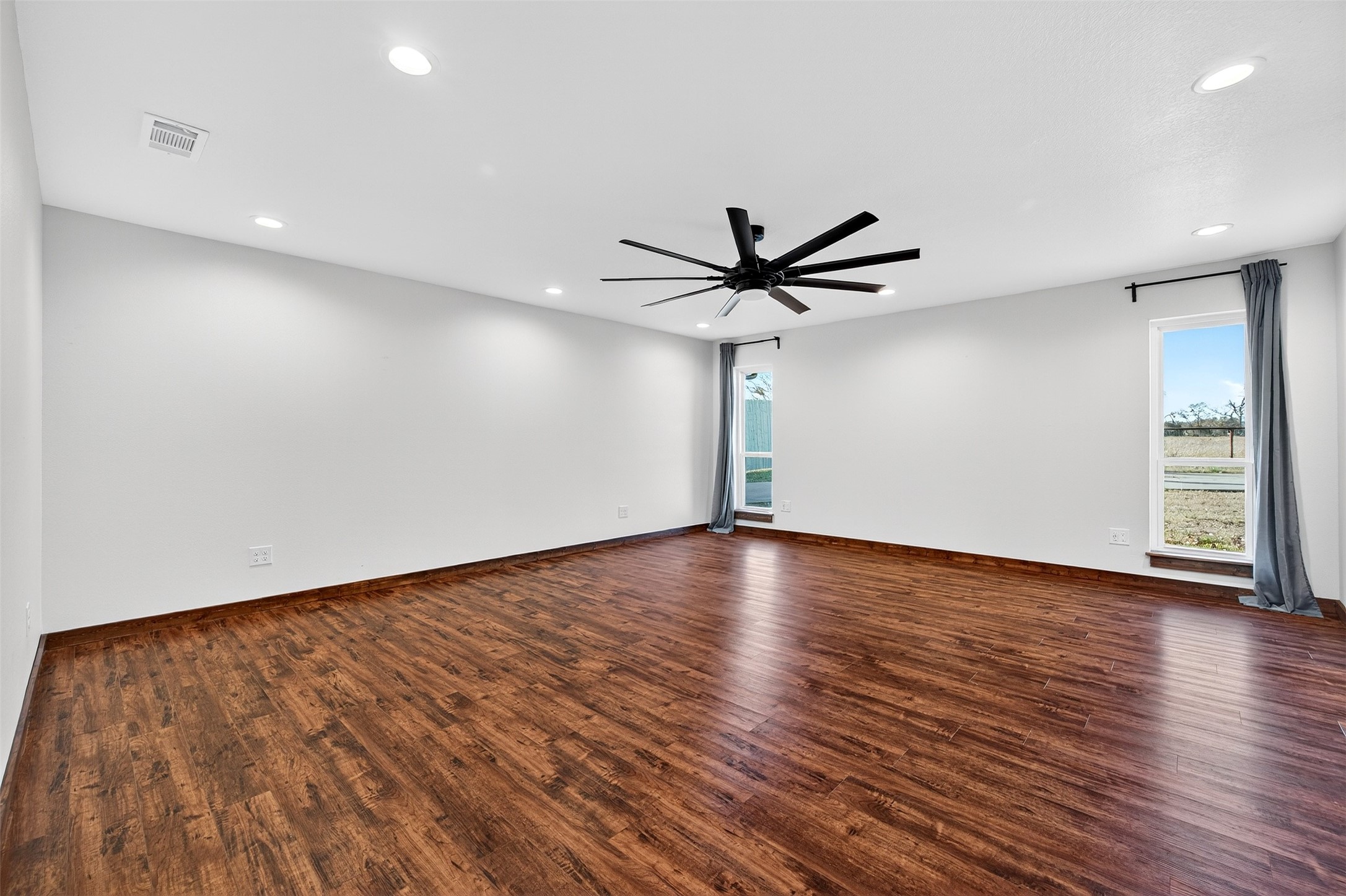 616 E Bells Boulevard Bells TX 75414