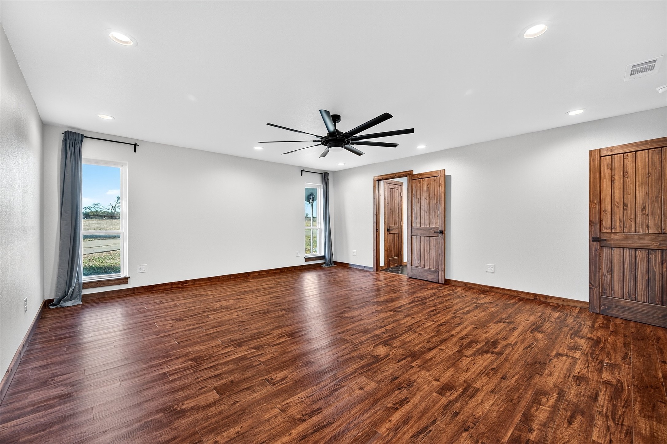 616 E Bells Boulevard Bells TX 75414
