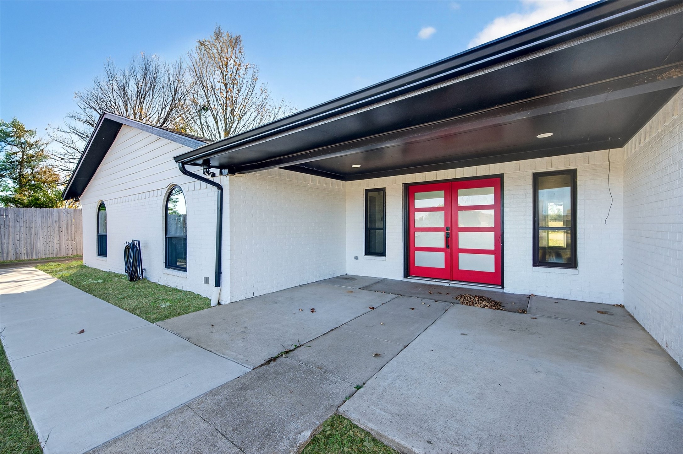 616 E Bells Boulevard Bells TX 75414