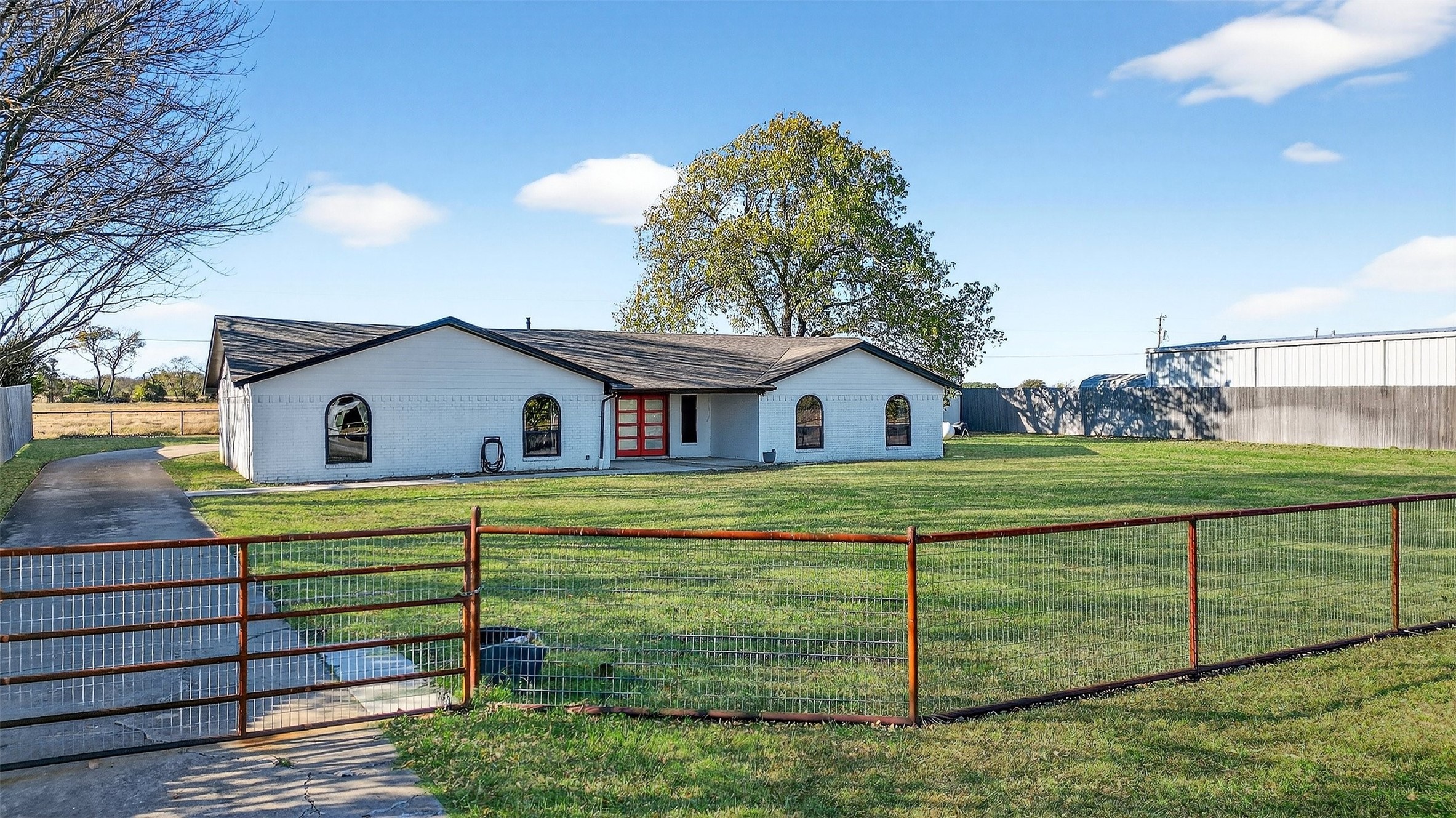 616 E Bells Boulevard Bells TX 75414