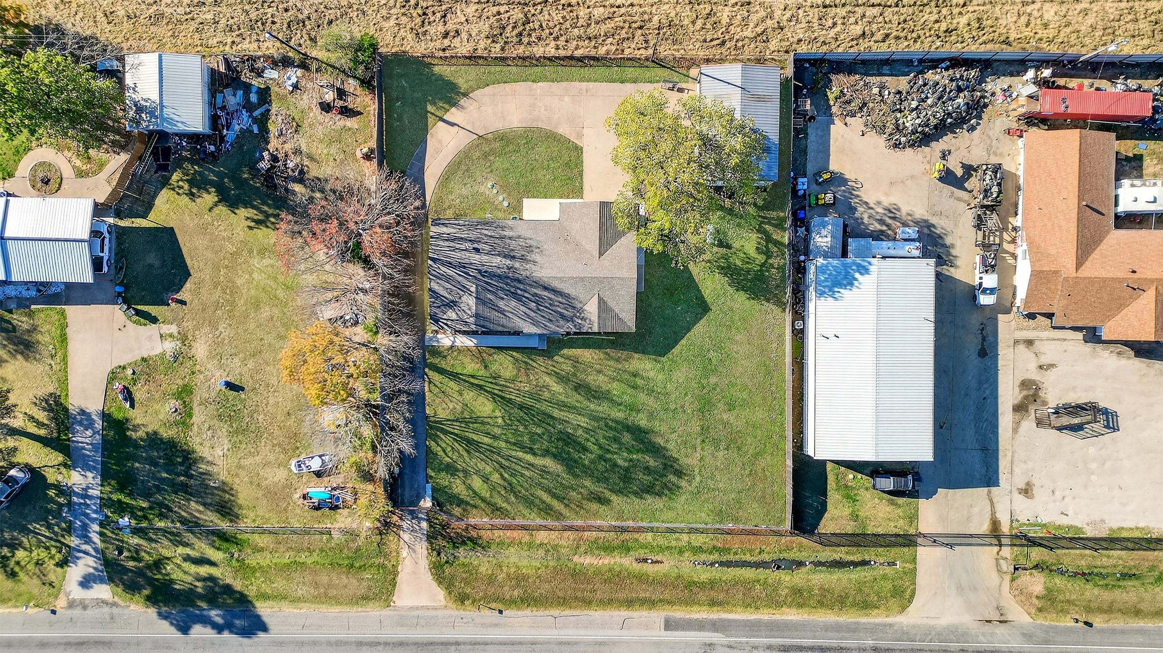 616 E Bells Boulevard Bells TX 75414