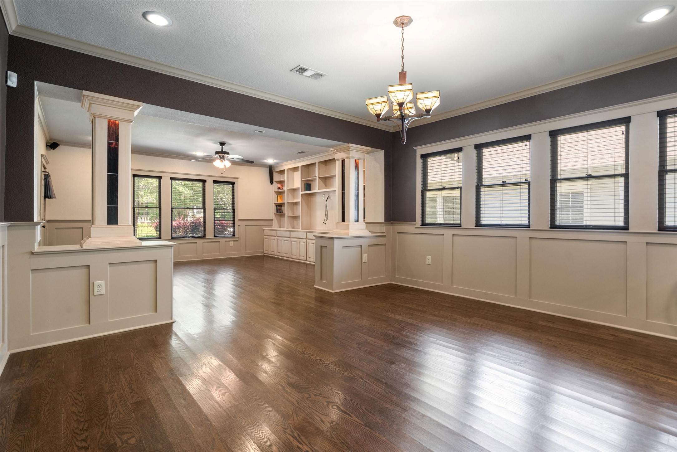 422 S Winnetka Avenue Dallas TX 75208