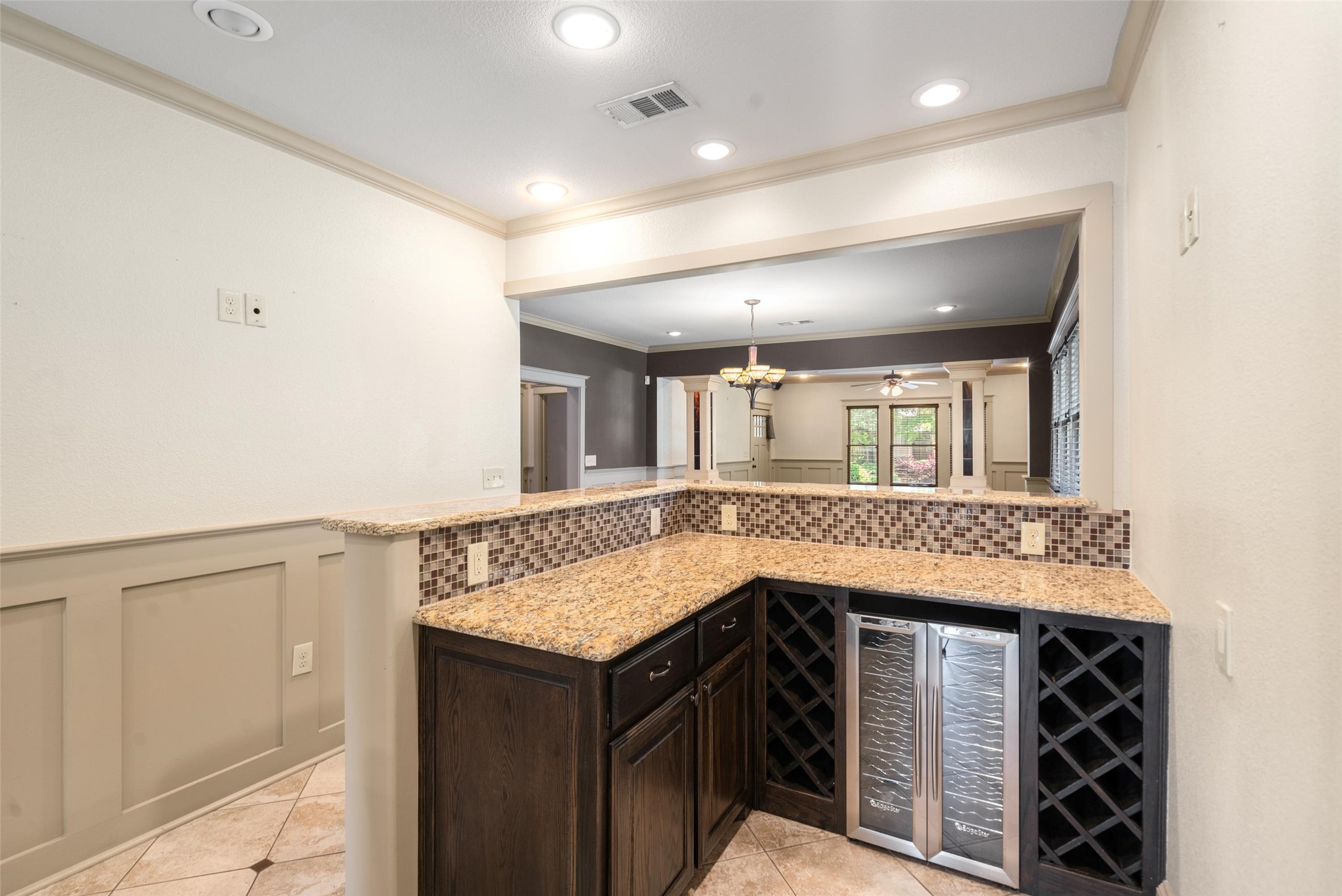 422 S Winnetka Avenue Dallas TX 75208