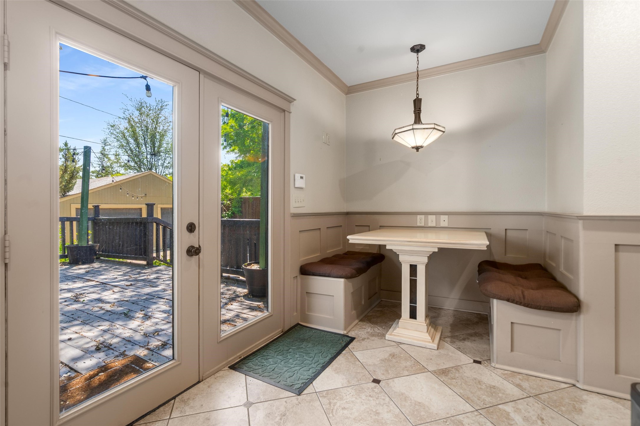422 S Winnetka Avenue Dallas TX 75208