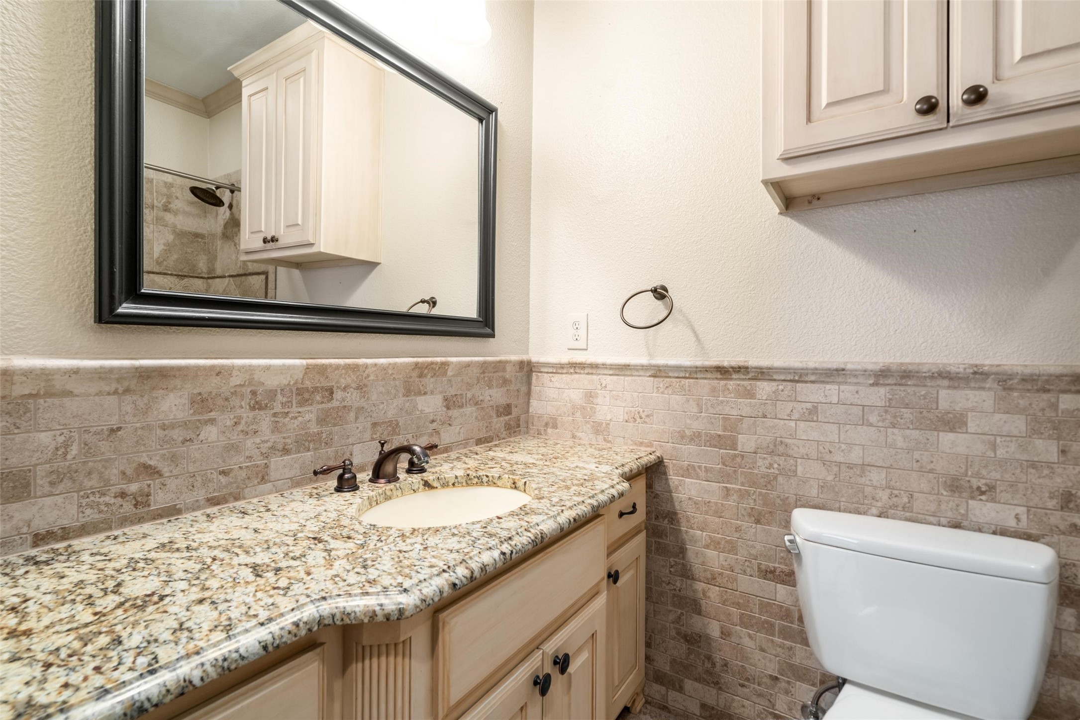 422 S Winnetka Avenue Dallas TX 75208