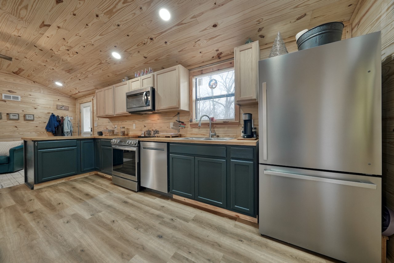 24773 Cr 460 Grand Saline TX 75140