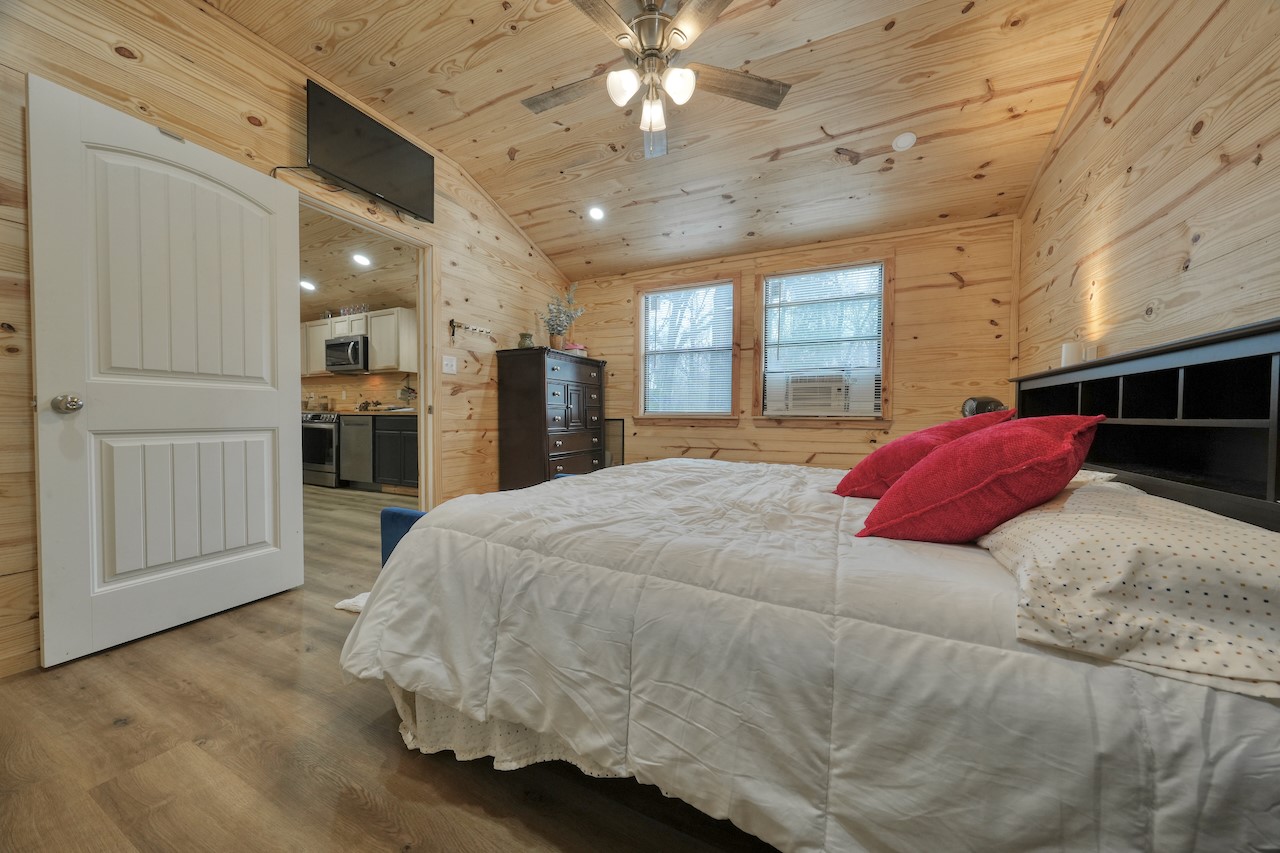 24773 Cr 460 Grand Saline TX 75140