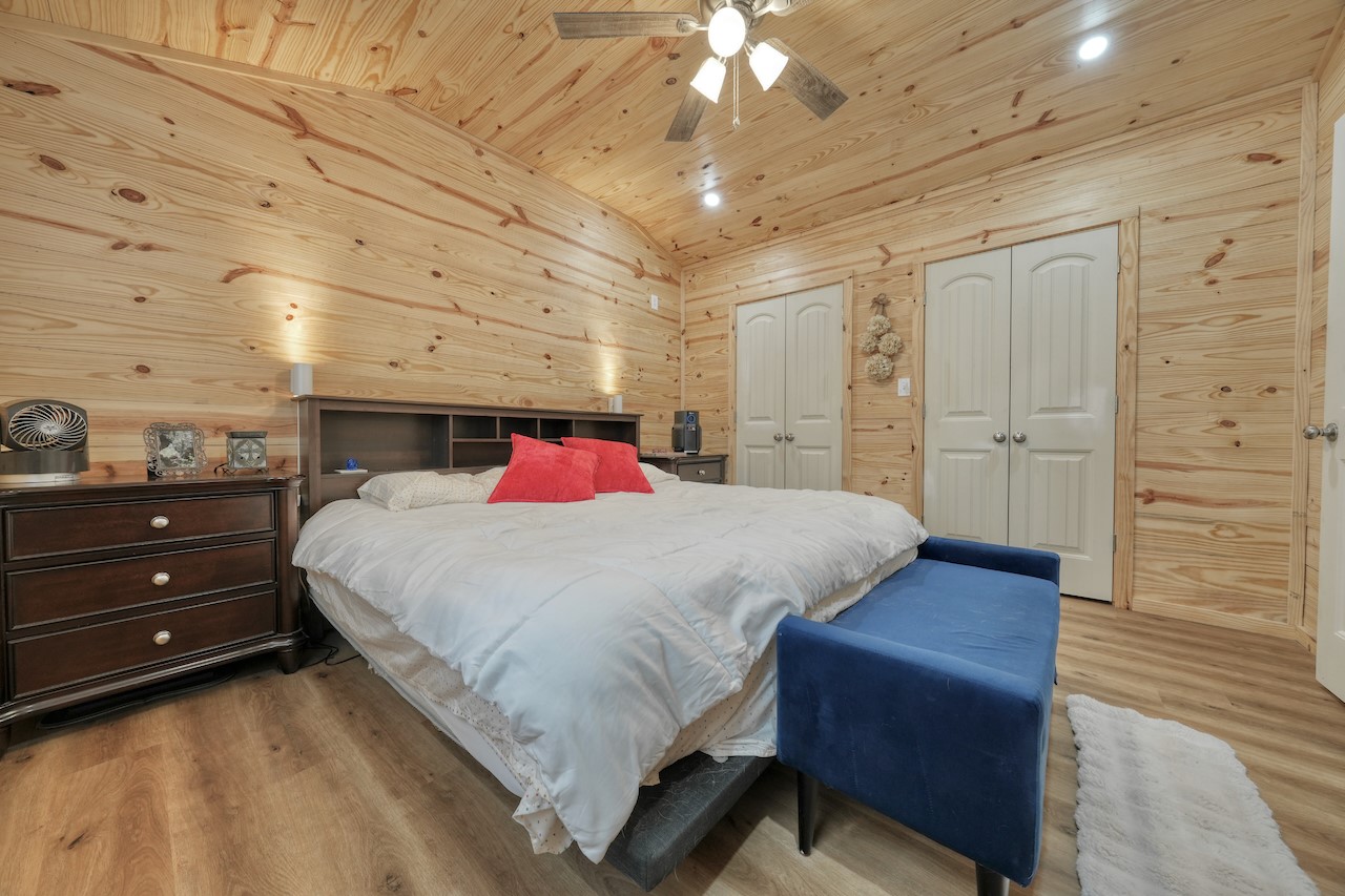 24773 Cr 460 Grand Saline TX 75140